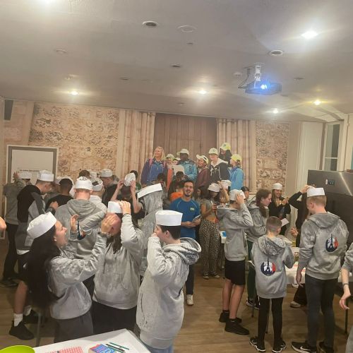 0b08ff03-df58-41f6-a7e1-dad0d9a5bd182)