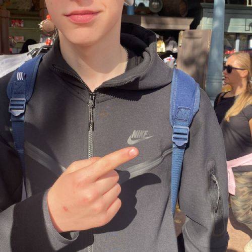 51eaa61a-ff1d-495a-af72-6f9f51104bee2)