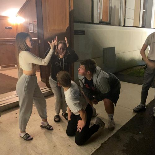 58f77d6a-3ab2-43e2-a680-7599212ad9ff2)