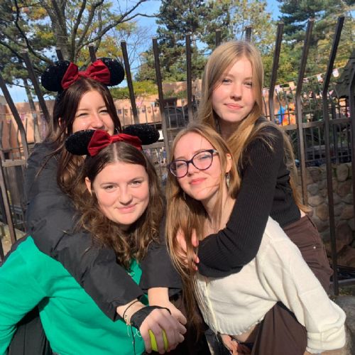 59bd235b-4da1-45b6-8a1d-da8d0dd23fbe2)