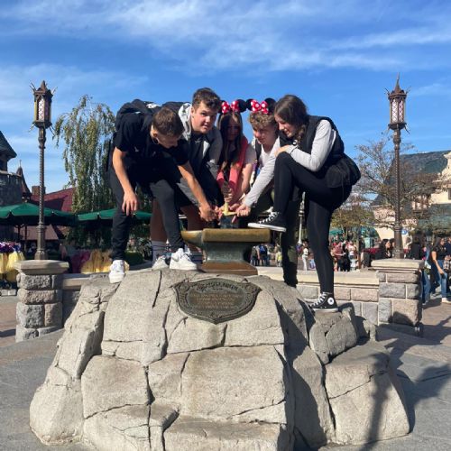 815b9c9a-7fb5-419d-ba30-f5c64ca706d12)