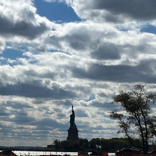 1E0B73C1-294D-4C5C-B19F-3E56B3DC8C5C