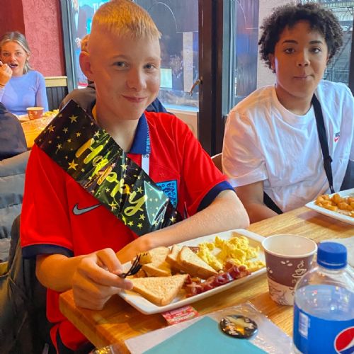 A09DE9BC-821F-499C-A2F8-6BD544530DA8