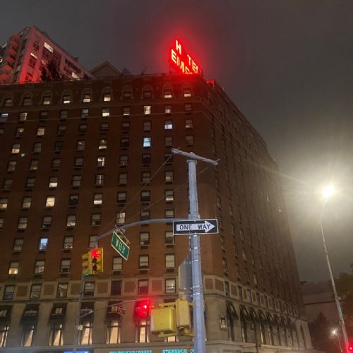 F8D18324-F5CC-40FC-A515-271112D2553A