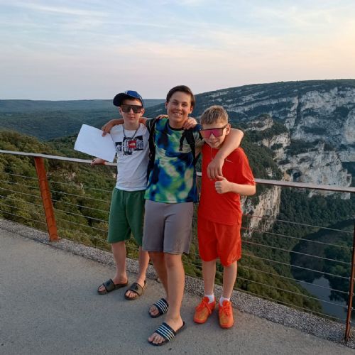 1a8bb65f-2c7b-42d4-9ea4-e4d33a4d779f2)