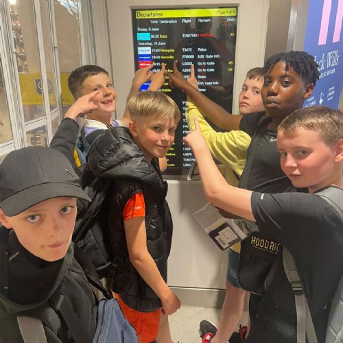 51db0ded-9b95-4136-bdbc-af10117b3e382)