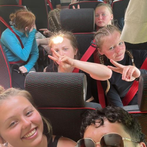 61be73a9-ee3d-4b9f-89e8-f0732e5be7da2)