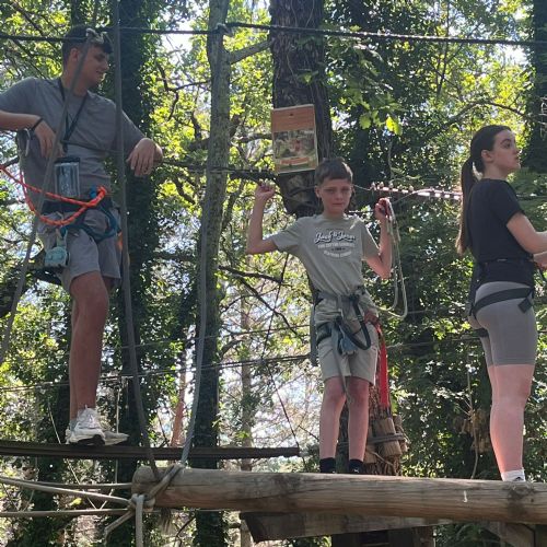 8b7c252b-e3de-498f-83f4-0eec0e0f48462)