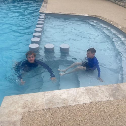 9ef644cc-c94e-43ec-917c-fda45de31a6b2)