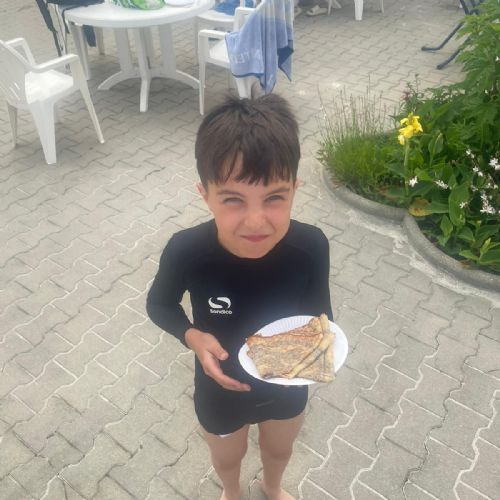 db410450-d9c3-41a9-9219-8e4d08a7c4da2)